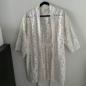 Soma Lace Robe